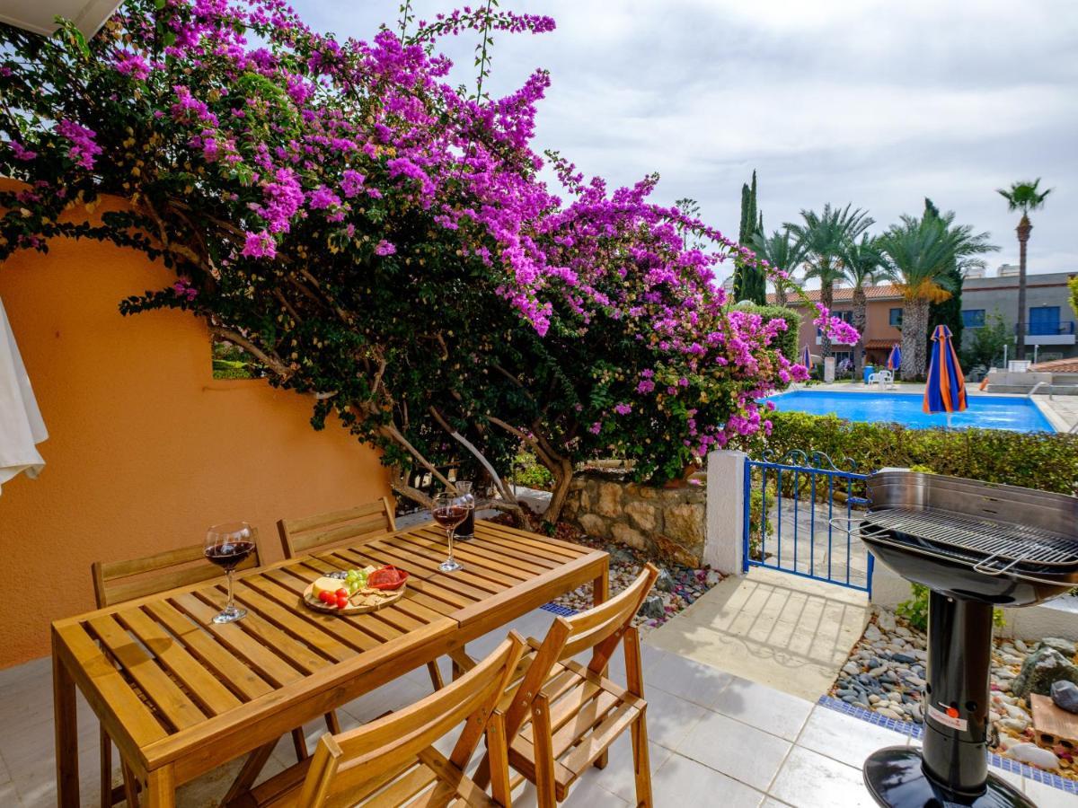 Nephele-Stylish 2Bd Townhouse In Kato Paphos 빌라 외부 사진